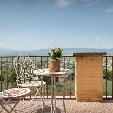 Agriturismo Villa Val D'Olivi Capodacqua  Exterior photo