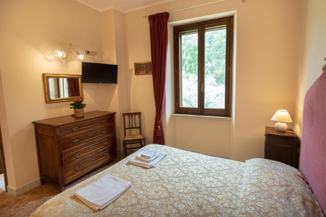 Agriturismo Villa Val D'Olivi Capodacqua  Exterior photo