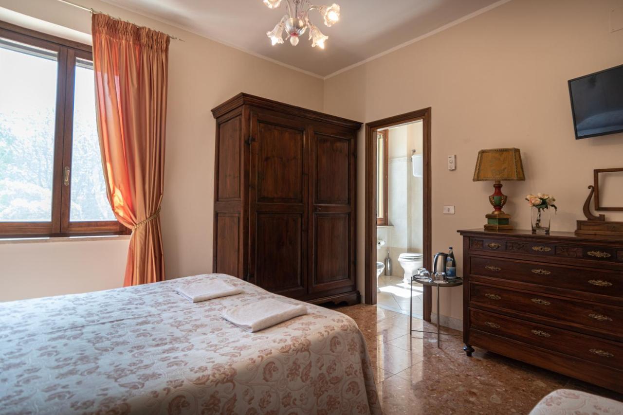 Agriturismo Villa Val D'Olivi Capodacqua  Exterior photo