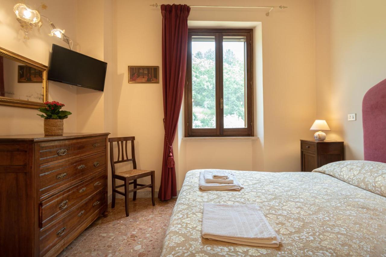 Agriturismo Villa Val D'Olivi Capodacqua  Exterior photo