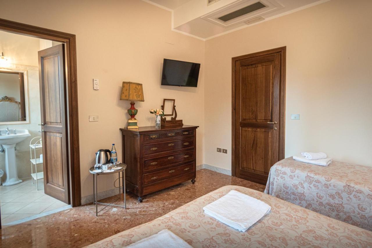 Agriturismo Villa Val D'Olivi Capodacqua  Exterior photo