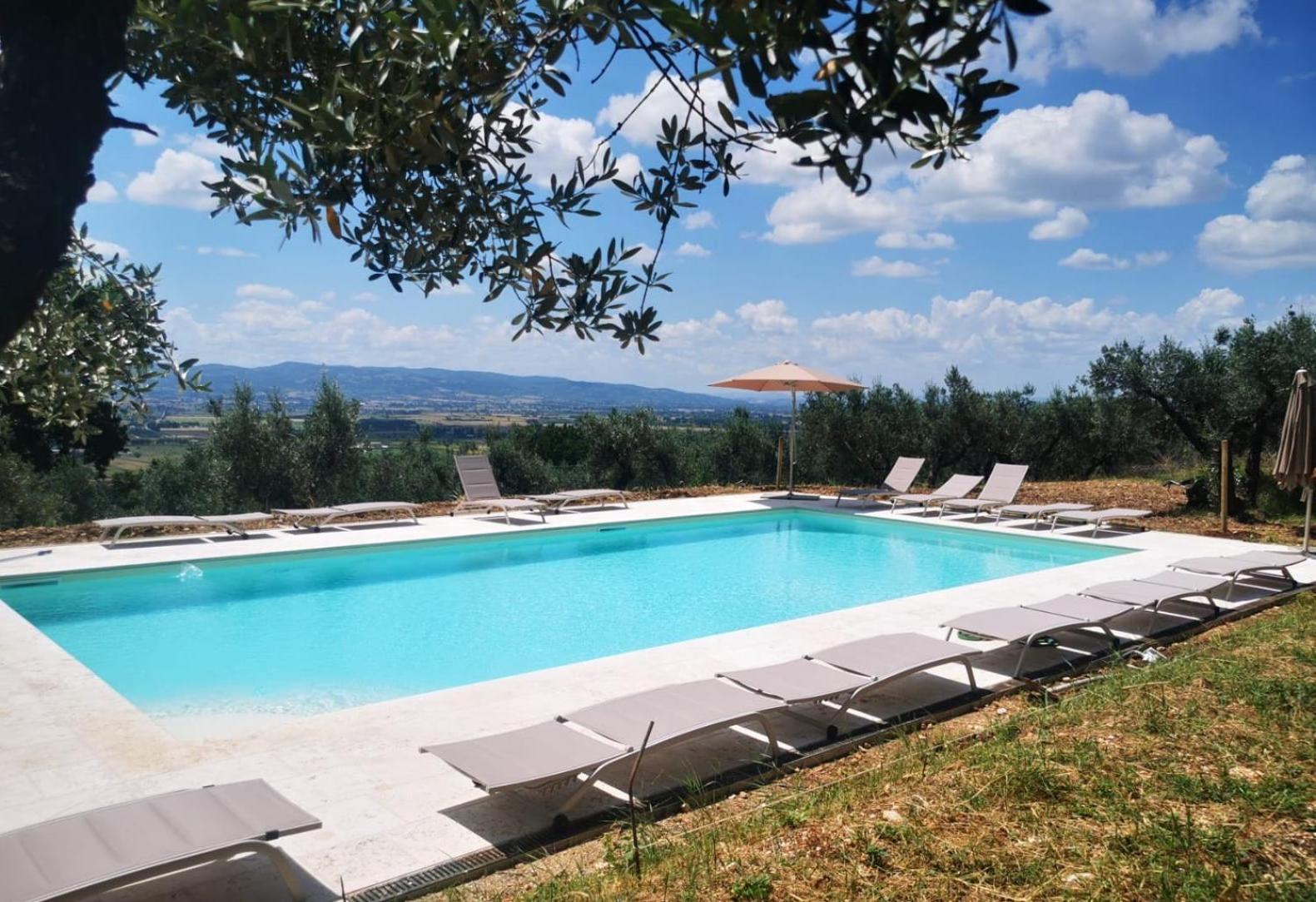 Agriturismo Villa Val D'Olivi Capodacqua  Exterior photo